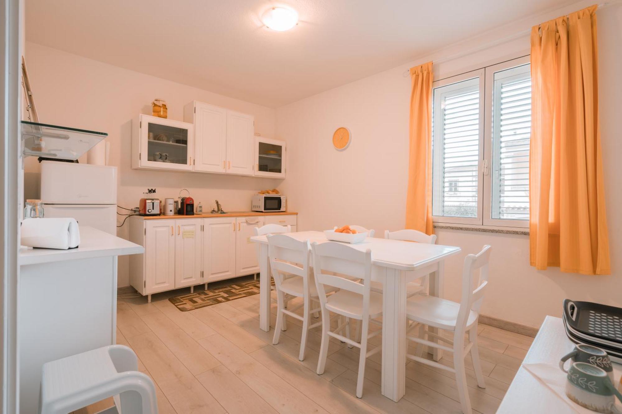 Giobo Rooms Сініскола Екстер'єр фото
